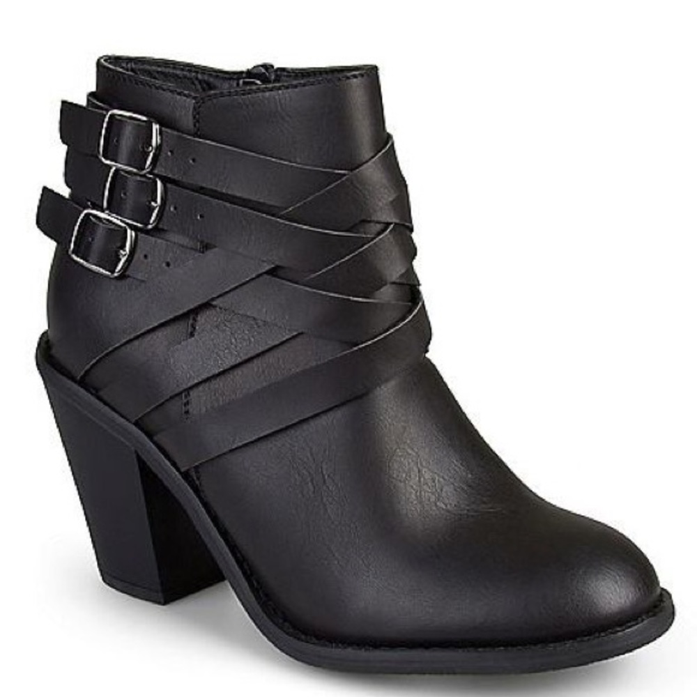 Journee Collection Faux Leather Boots, Size 7